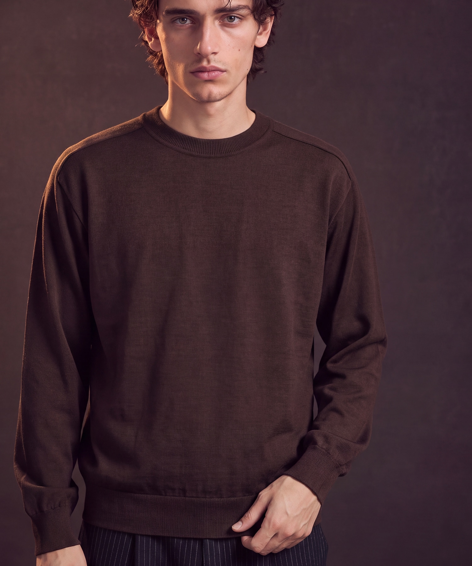 DARK BROWN