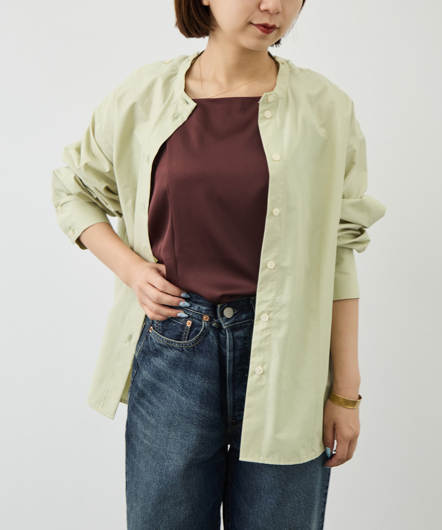 LIGHT GREEN