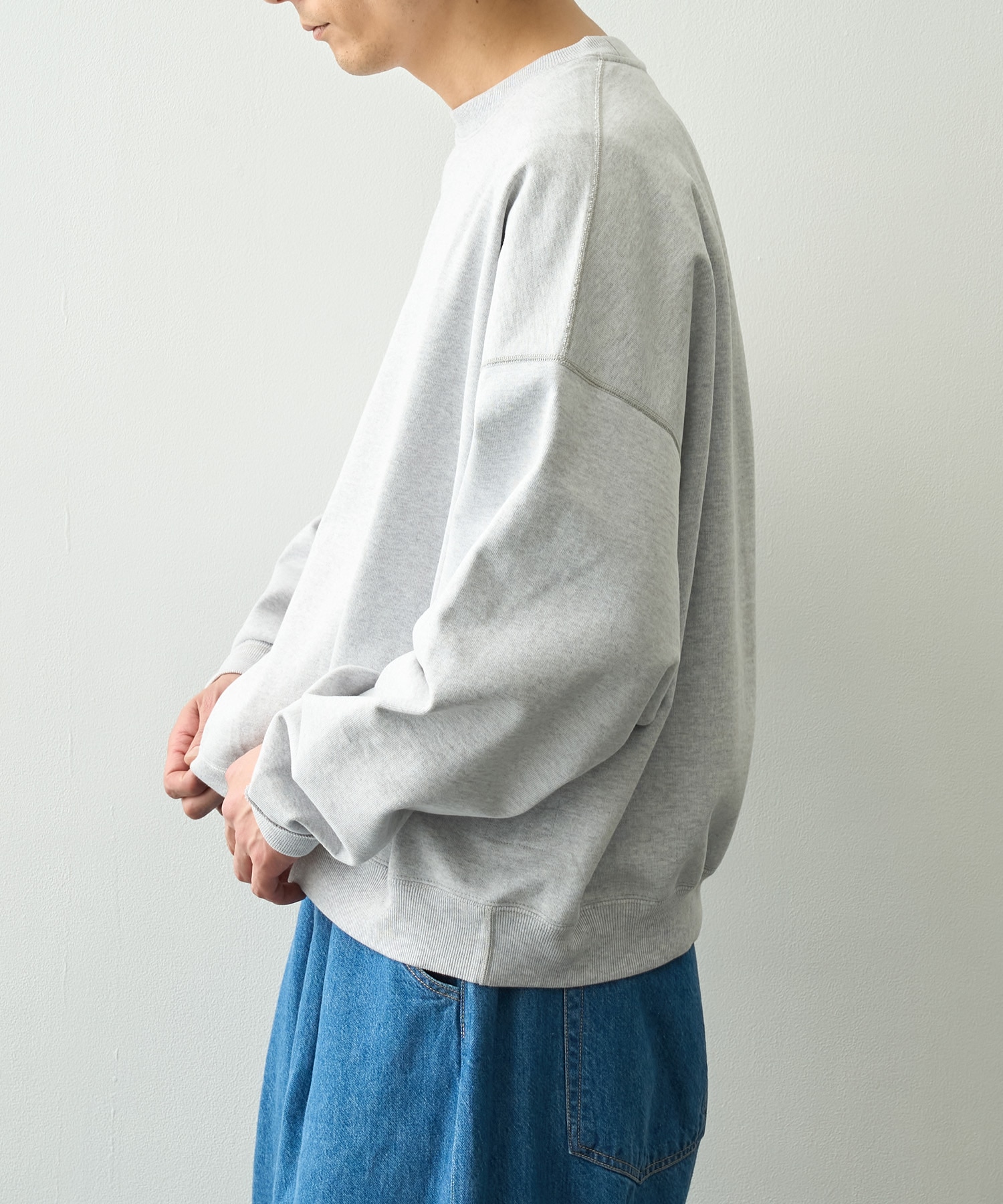 HUGE SHORT SWEAT MARKAWARE