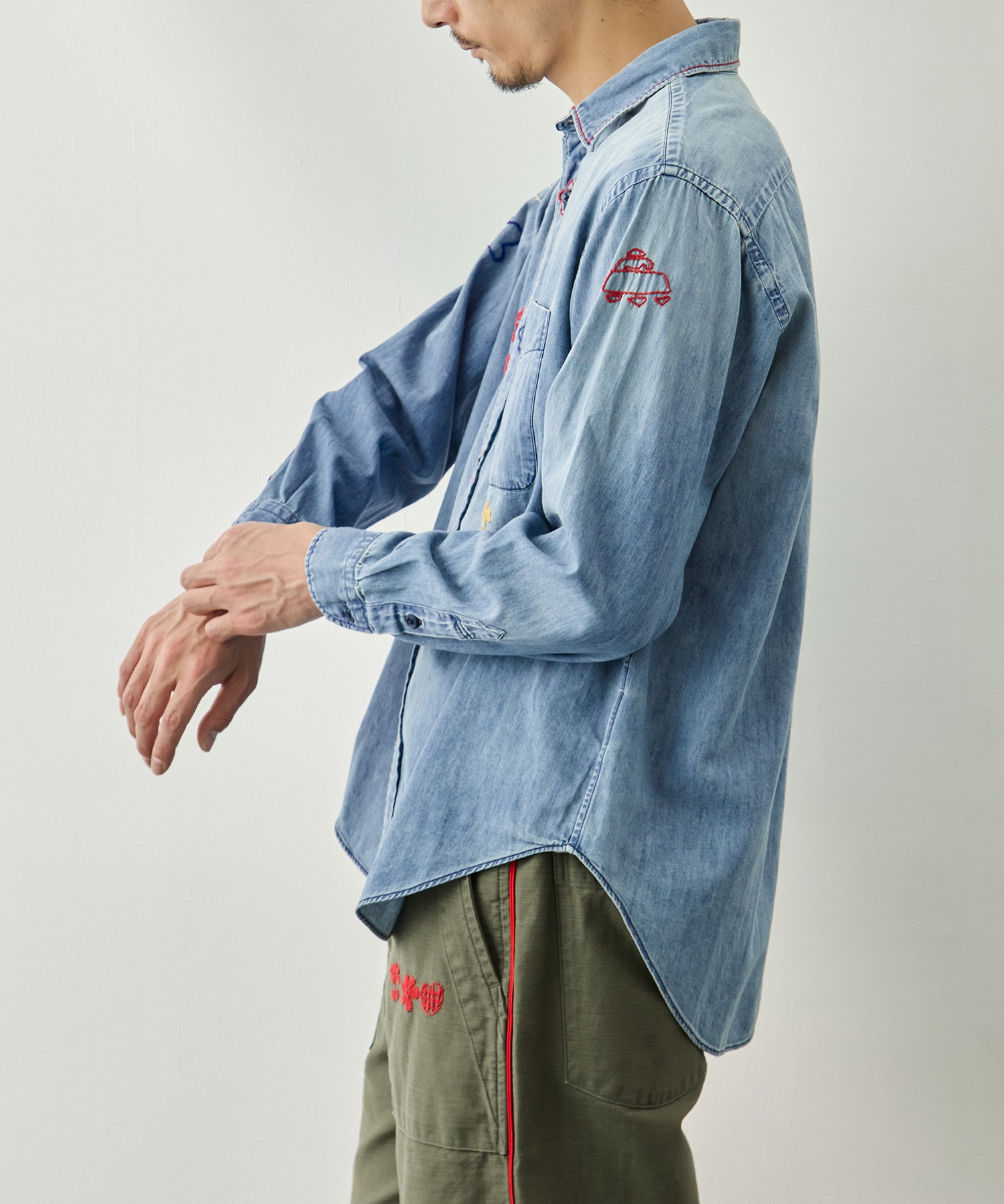 ラッキーエンブロイダリーシャツ BRU NA BOINNE