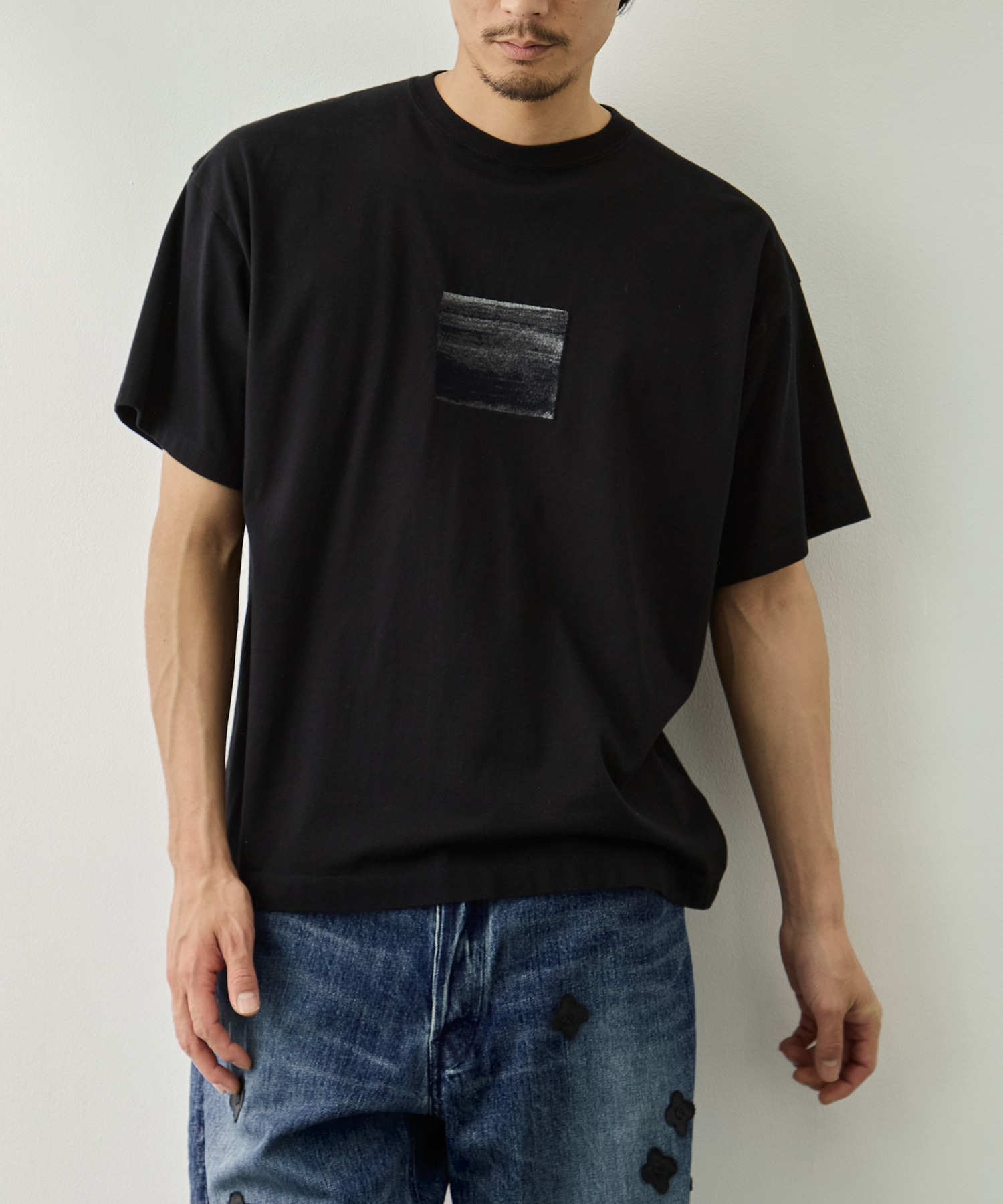 Abstract Embroited T-shirt YOKE