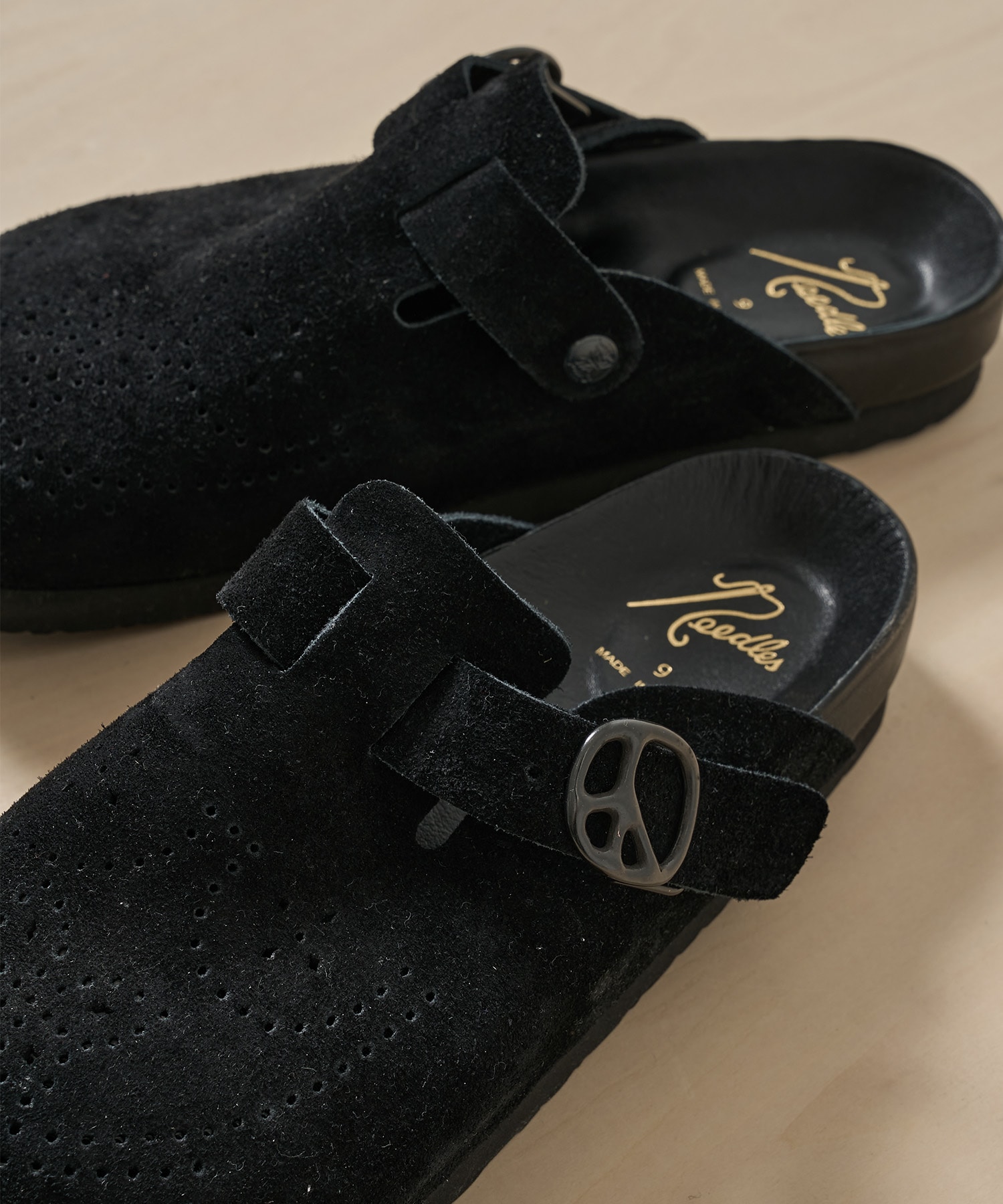 Clog Sandal - Suede Needles