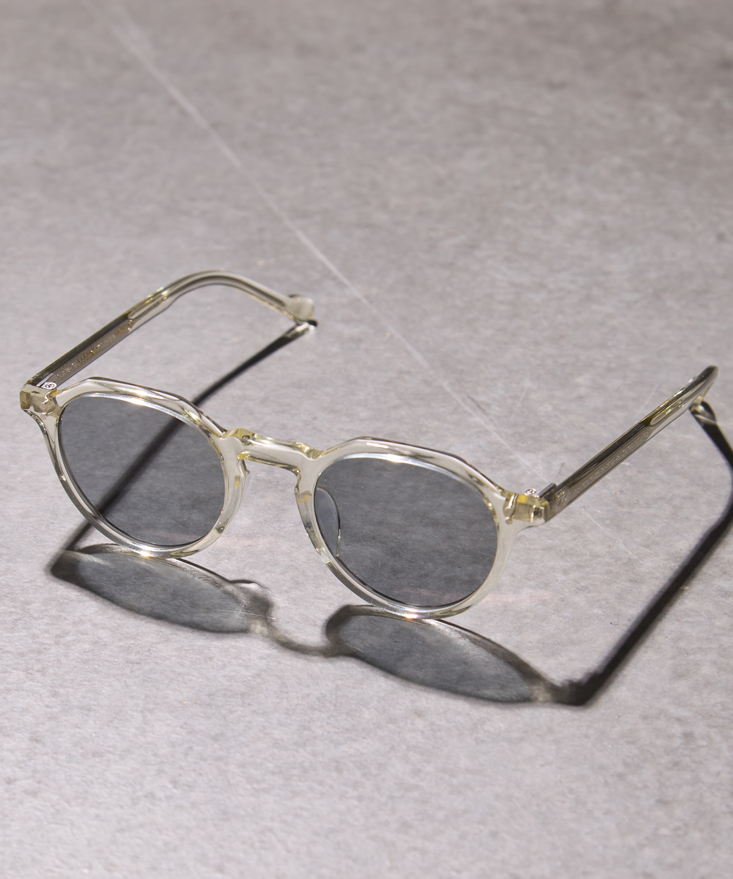 ATTACHE(47) 47 ECR-GRY EYEVAN