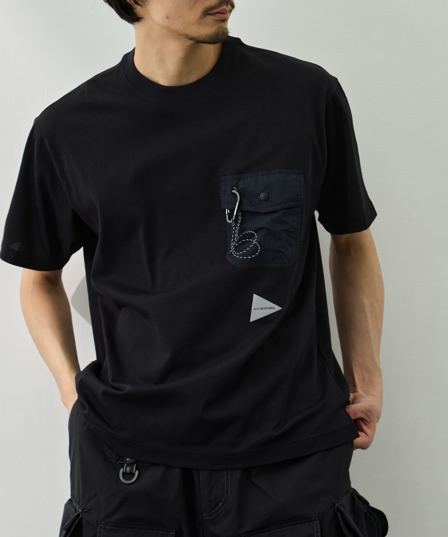 pocket T and wander