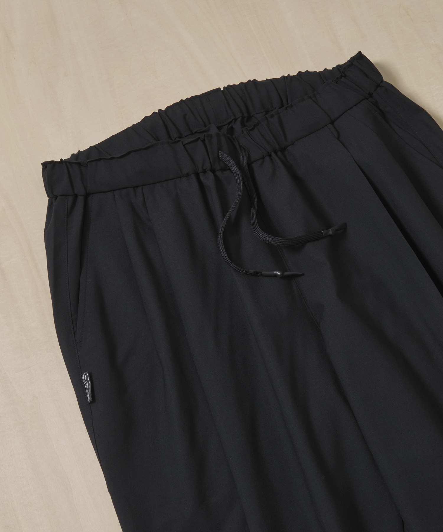 TWO TUCK S WOOL PANTS S.F.C