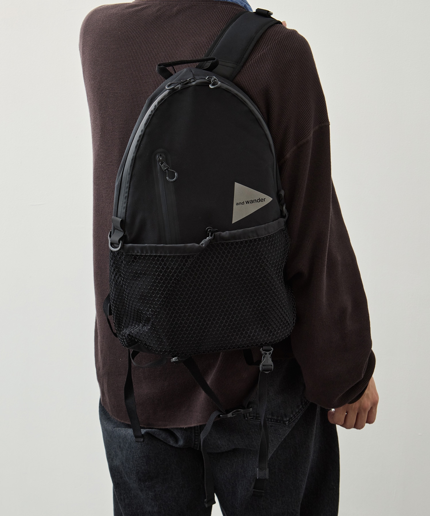PE/CO 20L daypack and wander