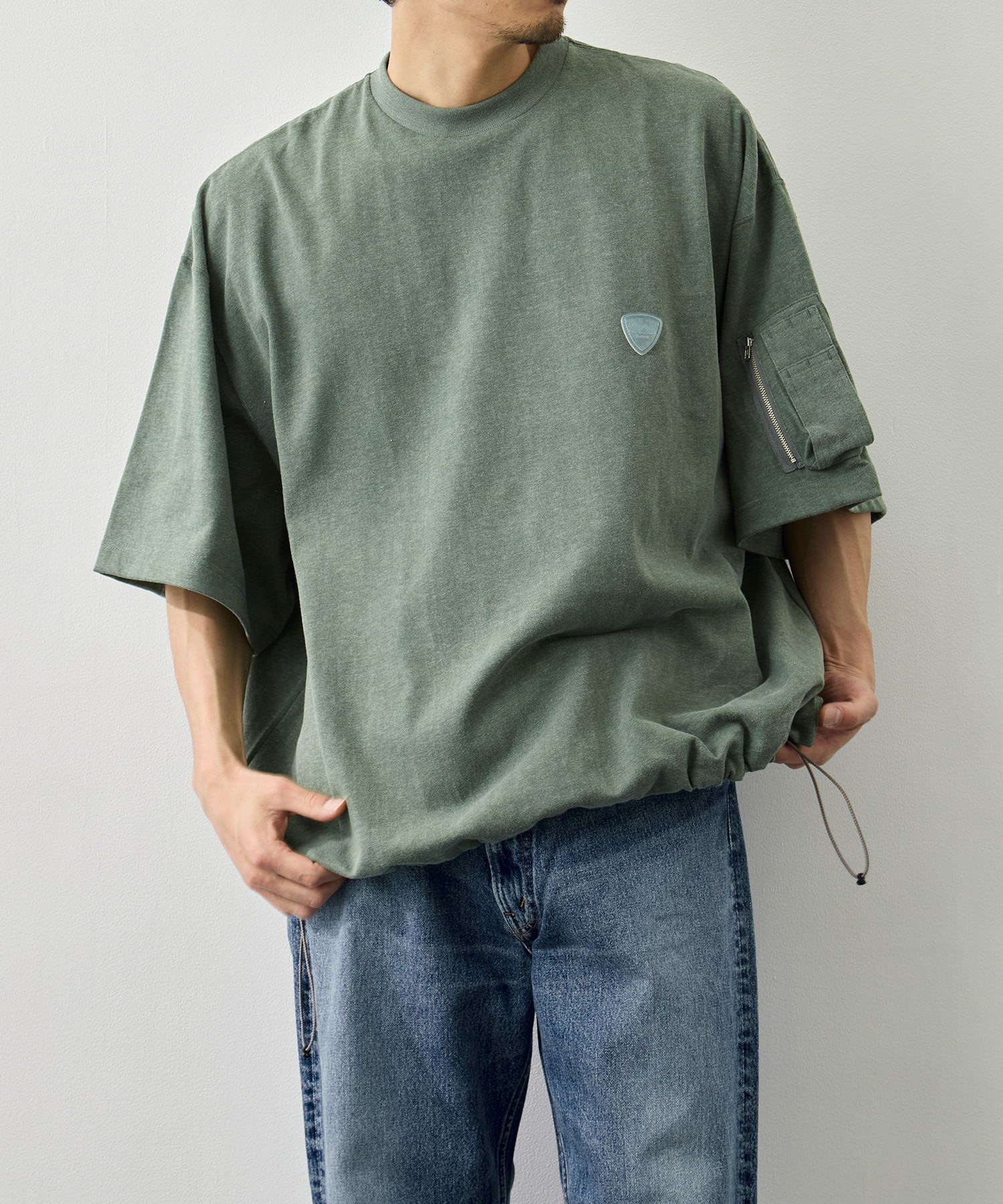 Arm Pocket Balloon T-Shirt is-ness