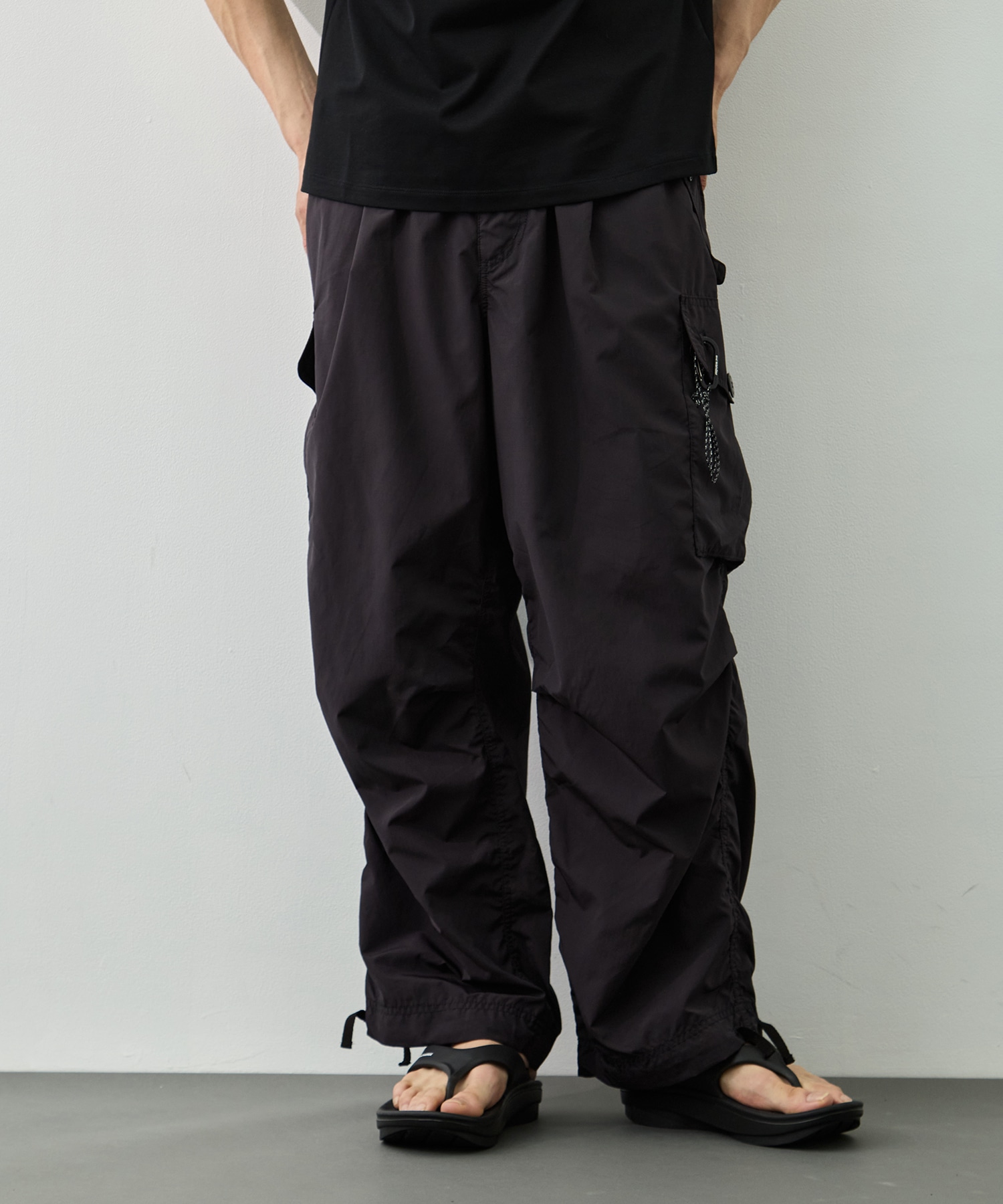 OVERSIZED CARGO PANTS and wander
