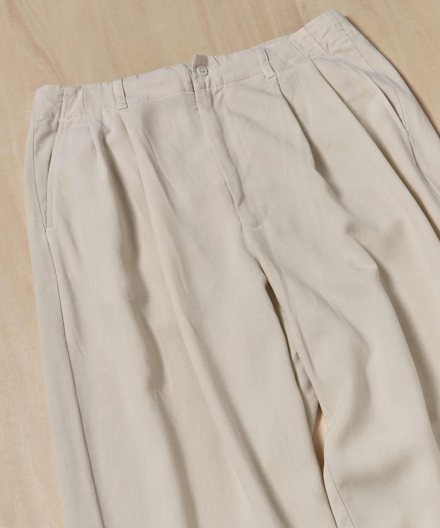 別注tencel wide slacls concause