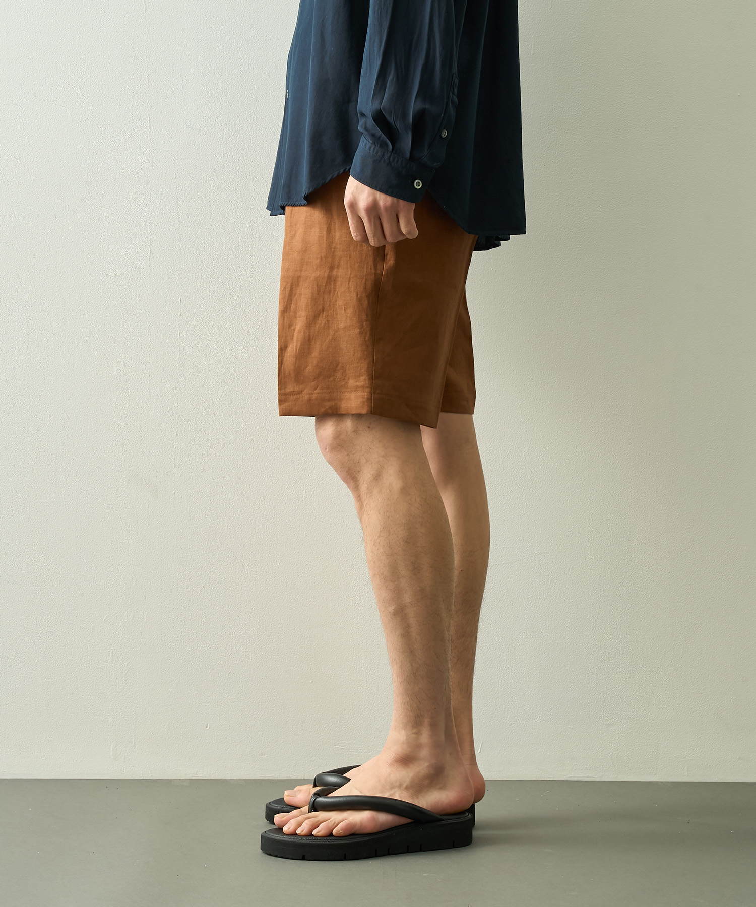 LINEN ONE TUCK SHORTS FUJI