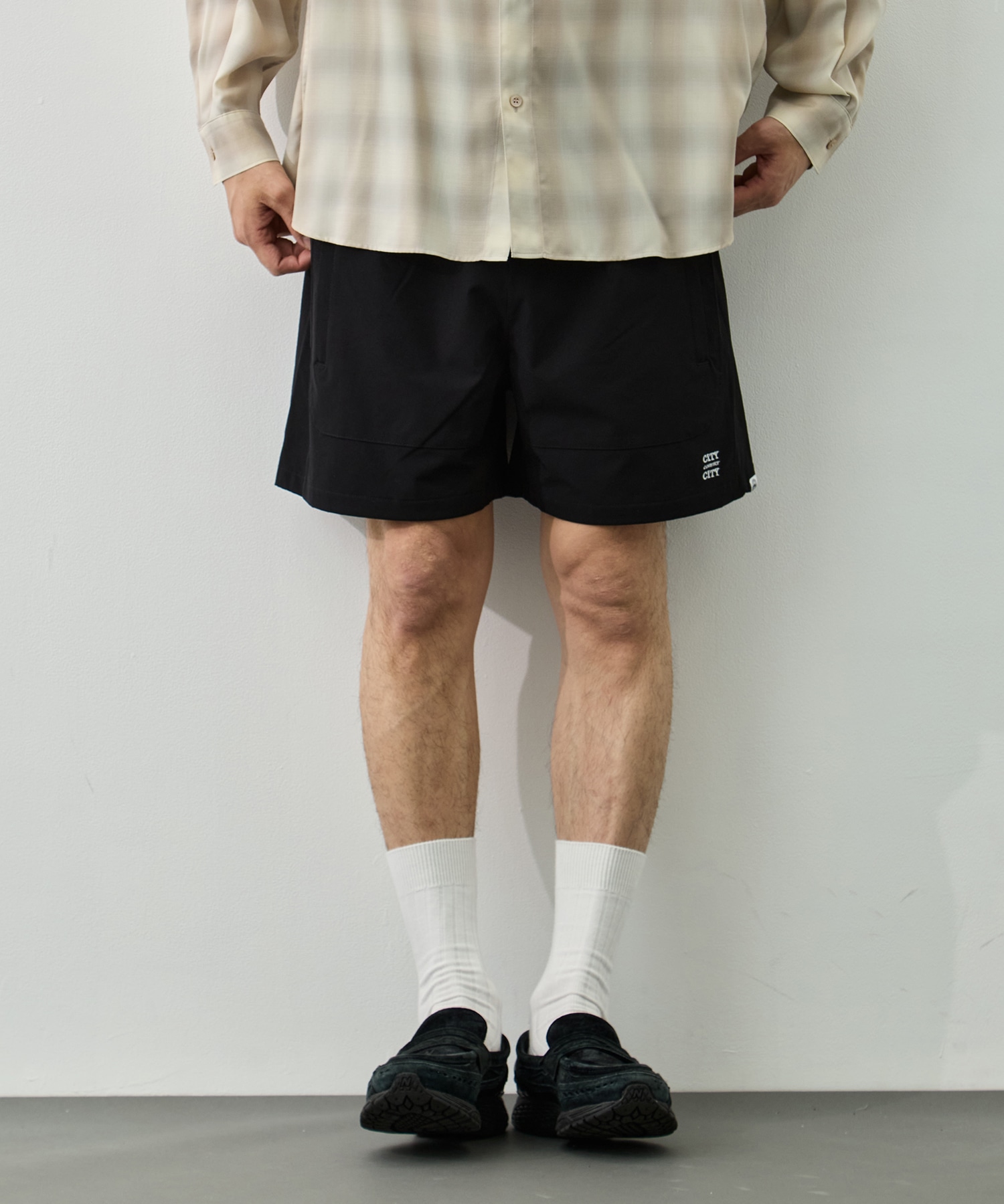 EMBROIDERD LOGO STRECH  NYLON EASY  SHORTS CITY COUNTRY CITY
