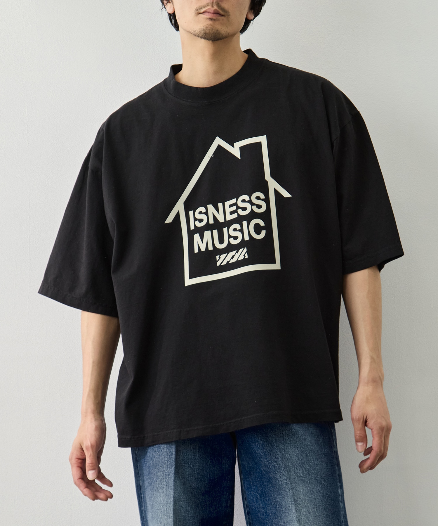 LOGO T-SHIRT is-ness
