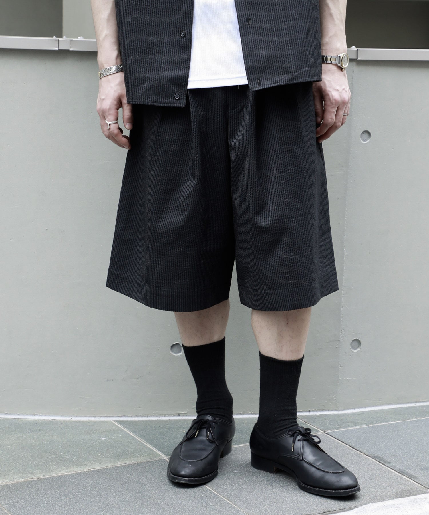 DOUBLE TUCK SHORTS marka