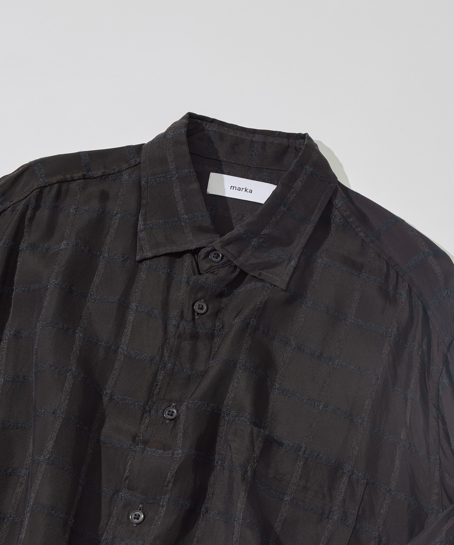 SEMI SPREAD COLLAR SHIRT marka