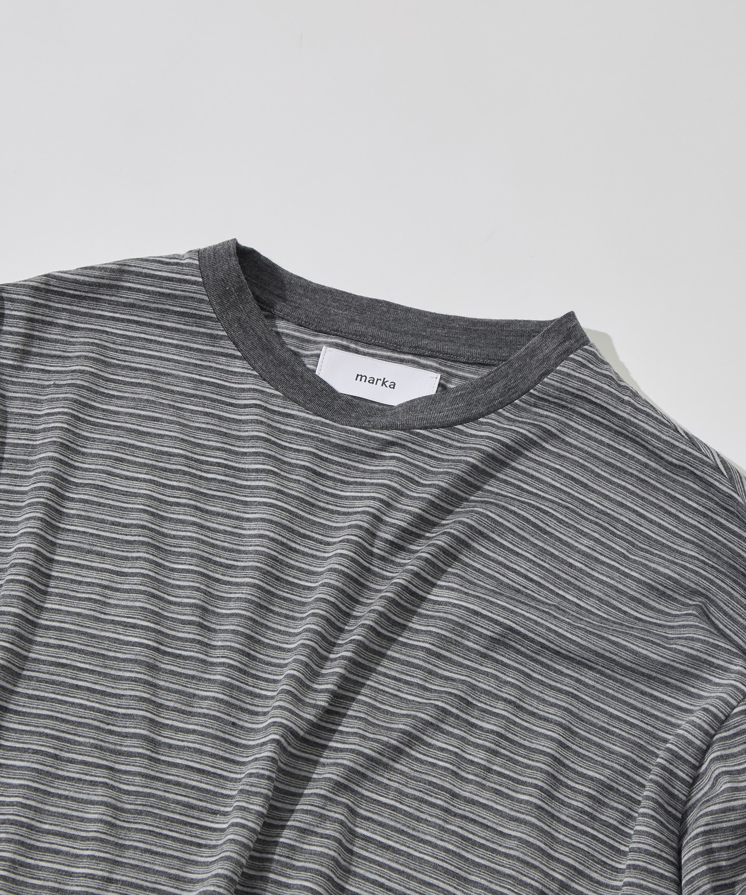 CREW NECK L/S TEE marka