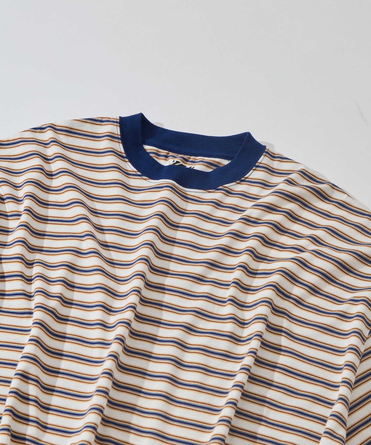 Balloon Border Short-sleeve T-Shirt is-ness