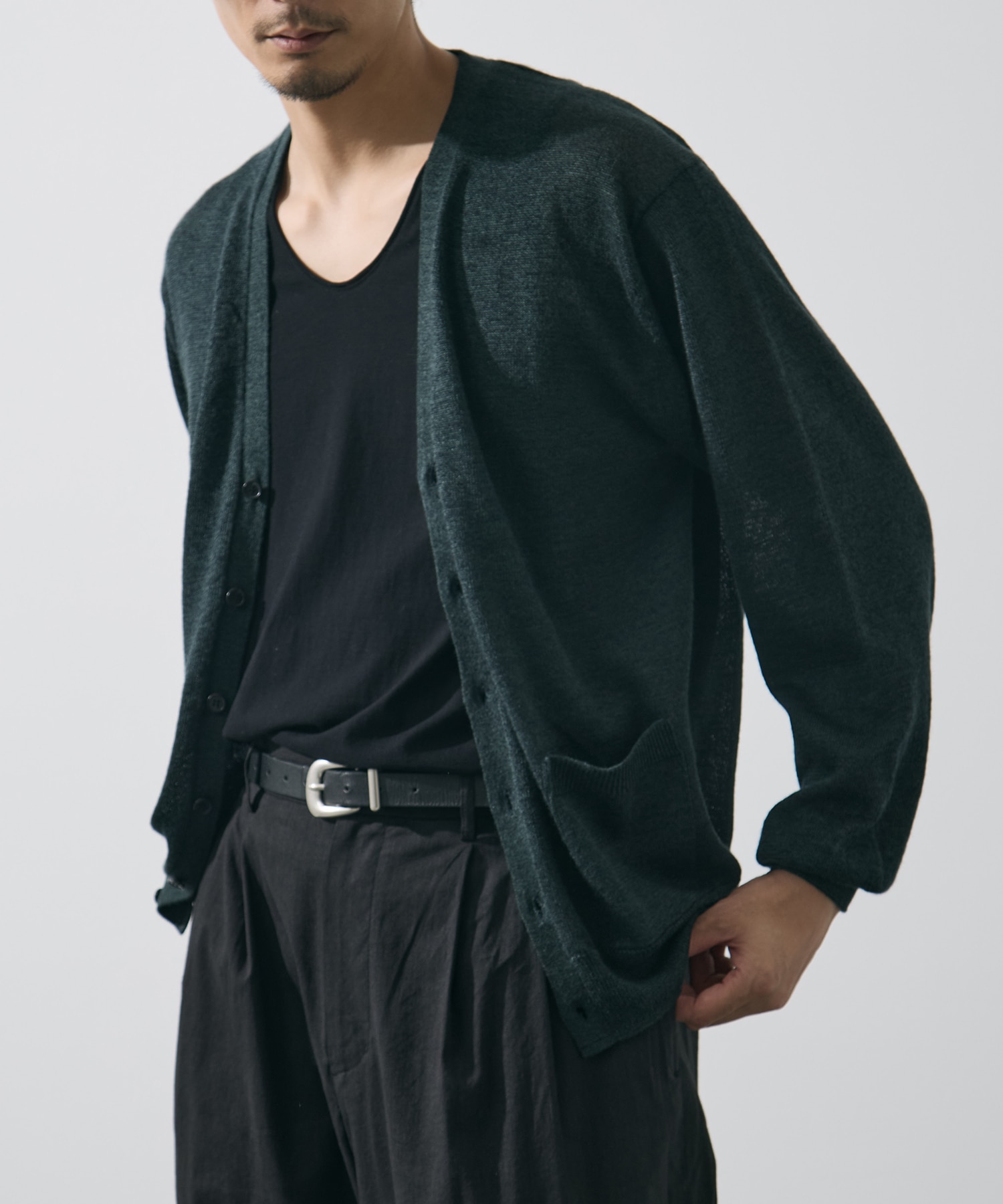 別注 RAMIE WOOL V NECK CARDIGAN BATONER