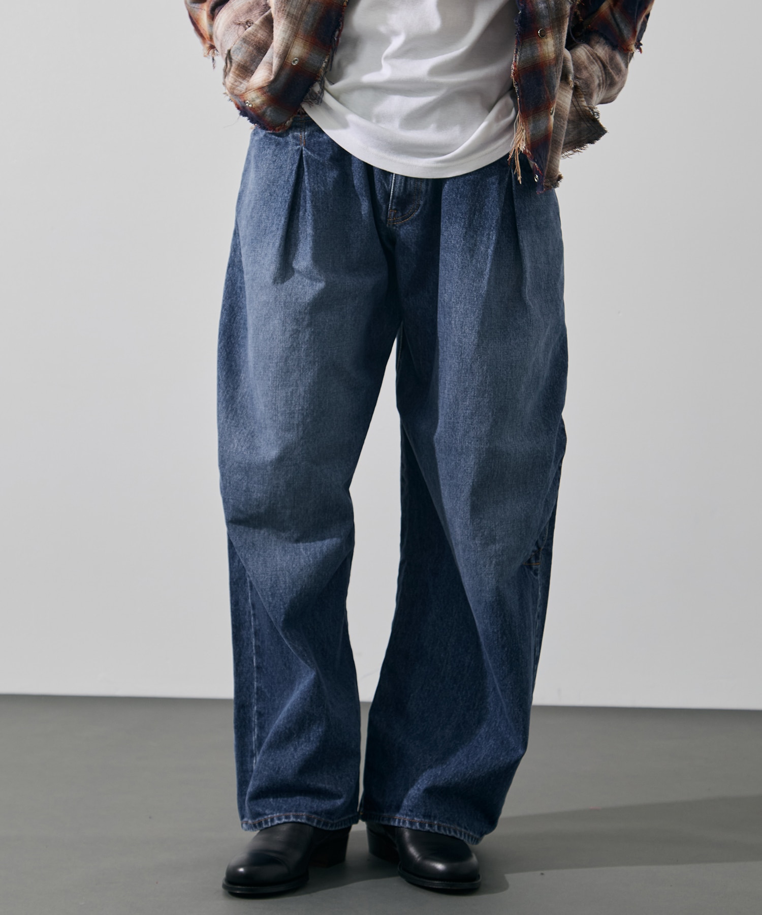 3D cutting denim pants KHOKI