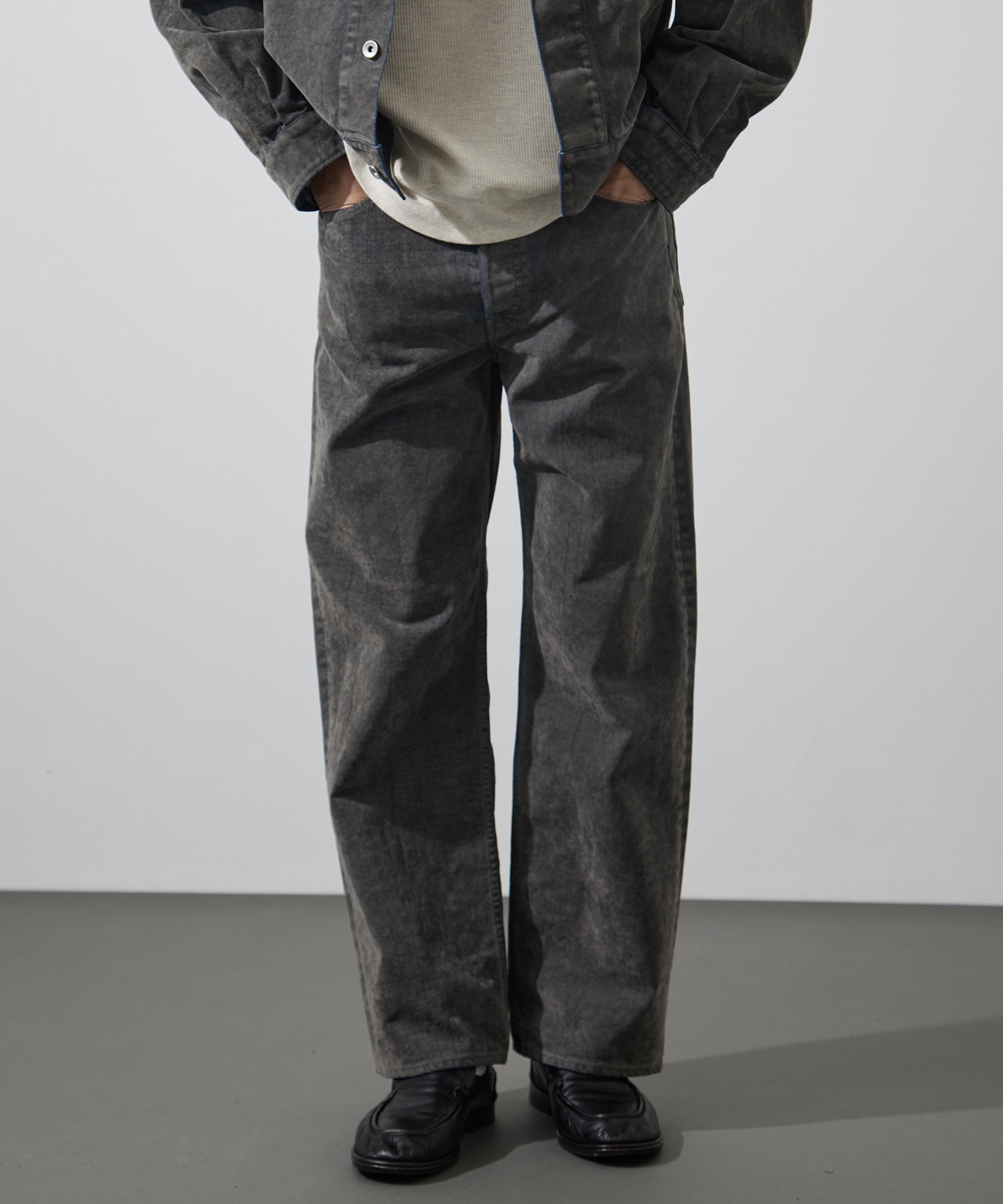 CYLINDER FIT JEANS marka