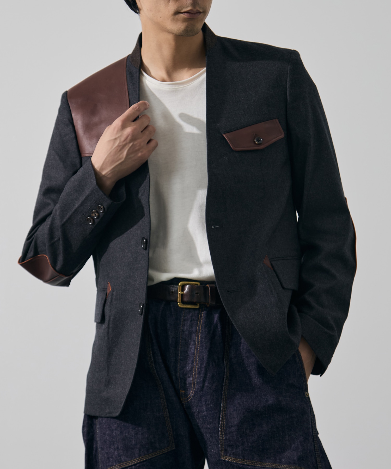 Leather-patch no-collar jacket KHOKI