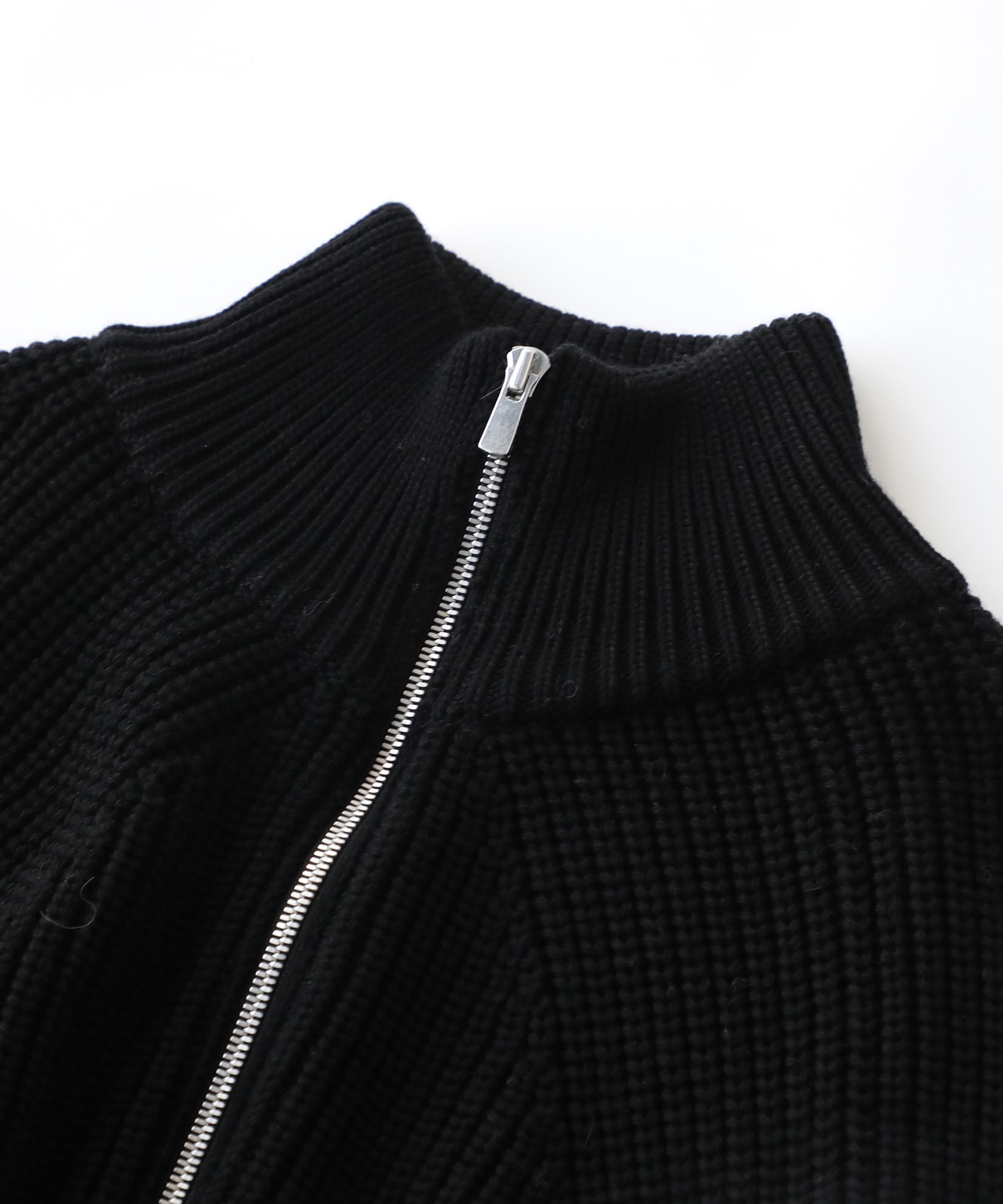 SIGNATURE DRIVERS KNIT BATONER