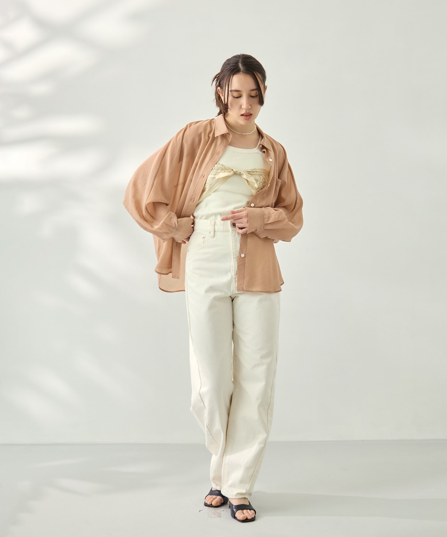 ナチュラルスラブバレルレッグデニム KEY TIMEZ