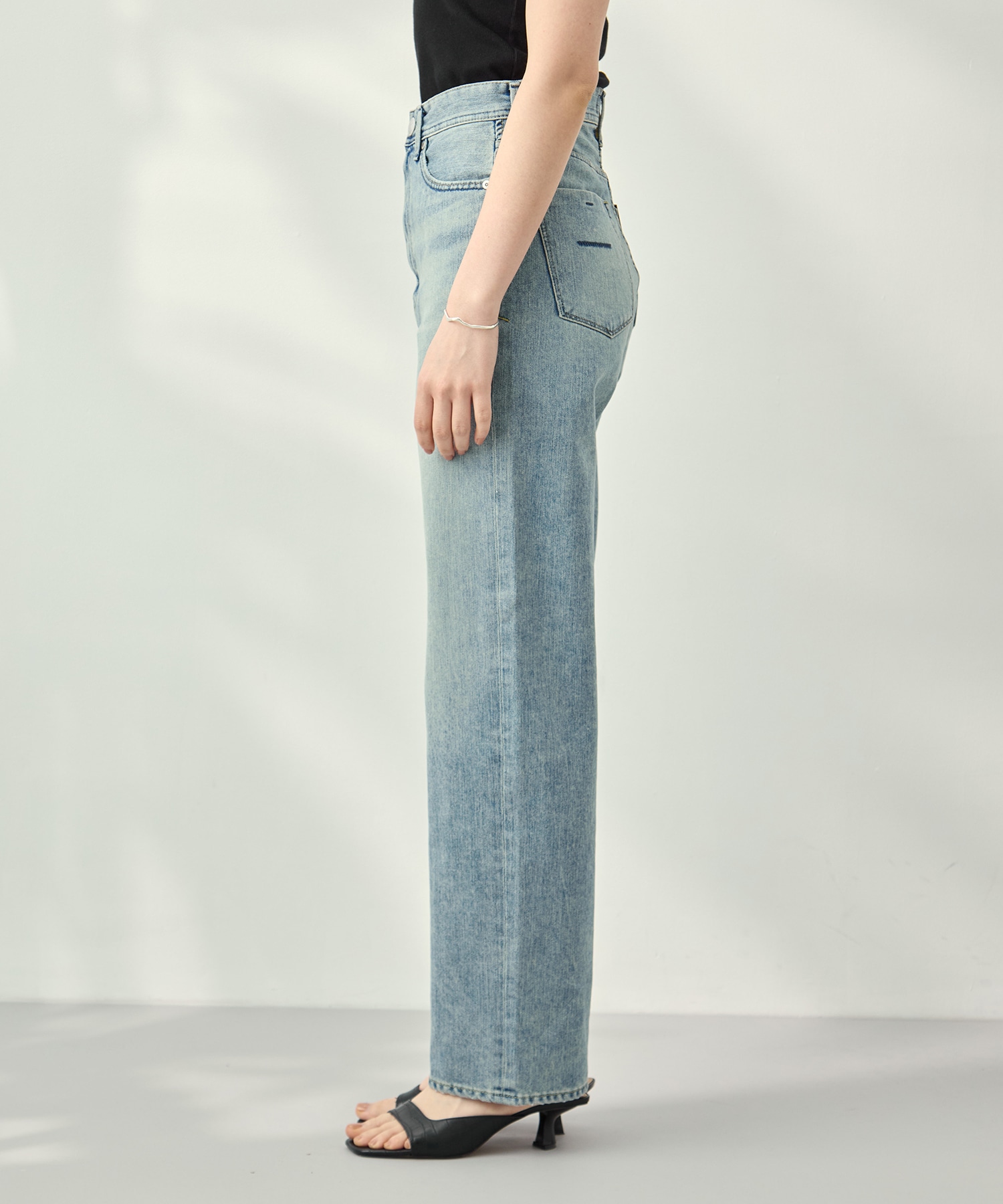 GINA(Straight) TVS YANUK