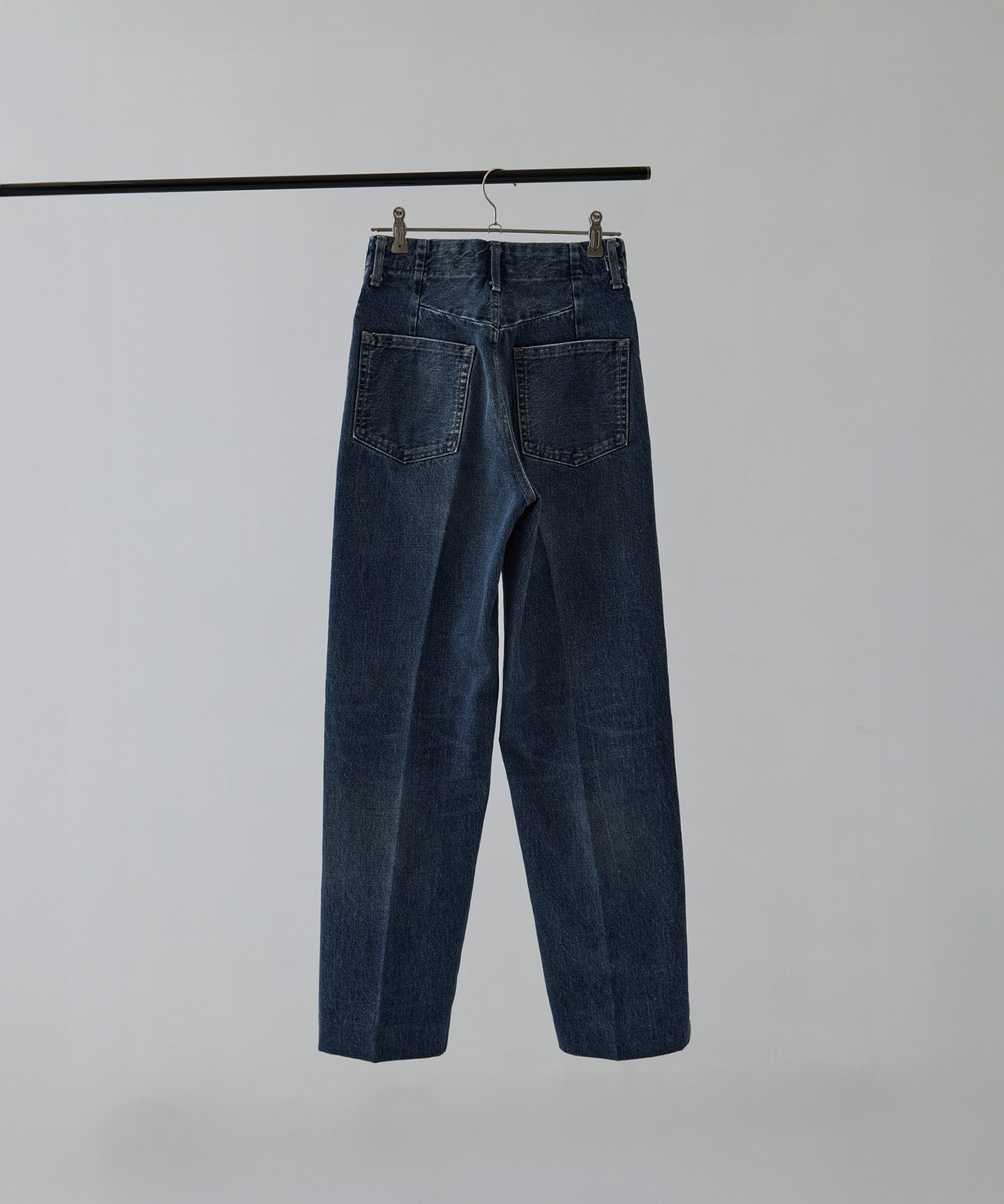 THE JEAN TROUSERS TANAKA