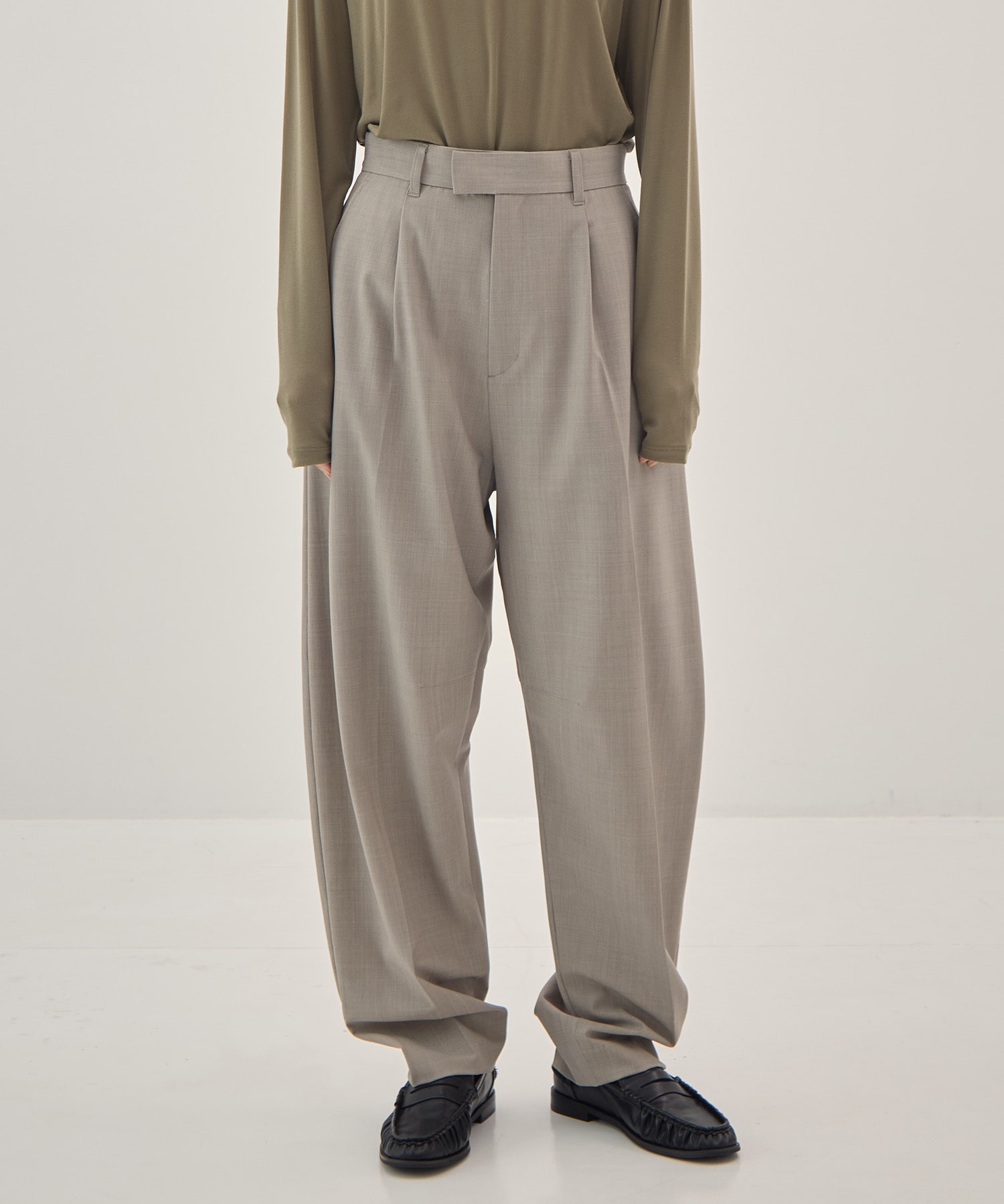ストレッチウールバレルレッグパンツ KEY TIMEZ