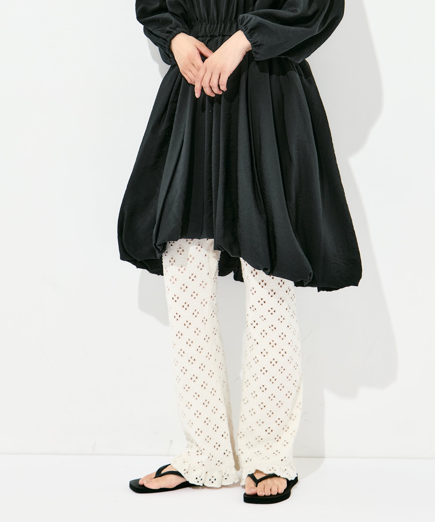 Frill Pant - Cutwork RhodolirioN