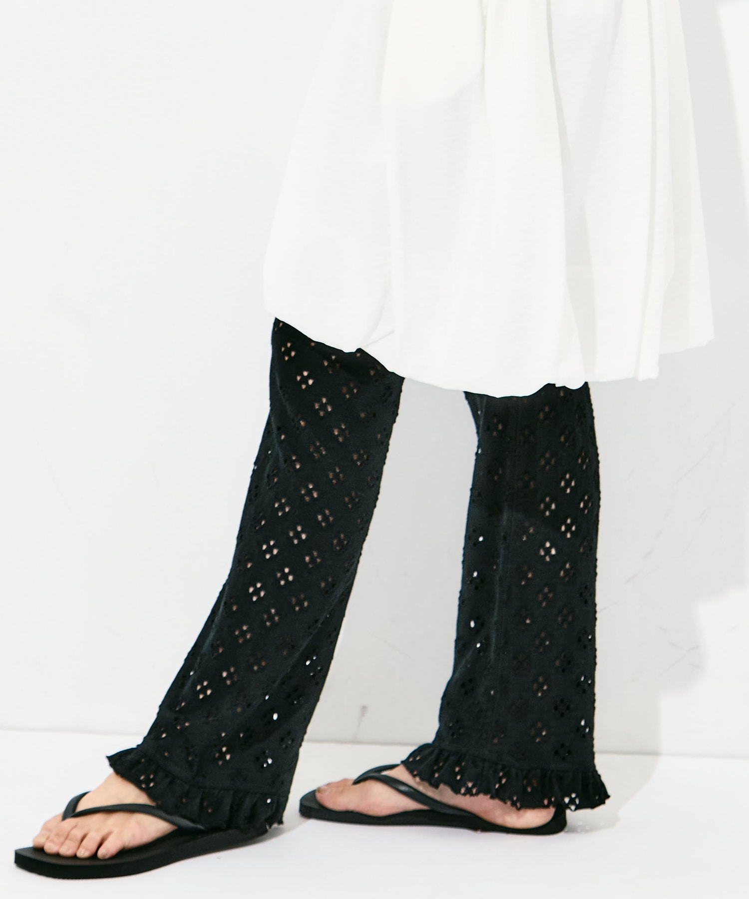 Frill Pant - Cutwork RhodolirioN