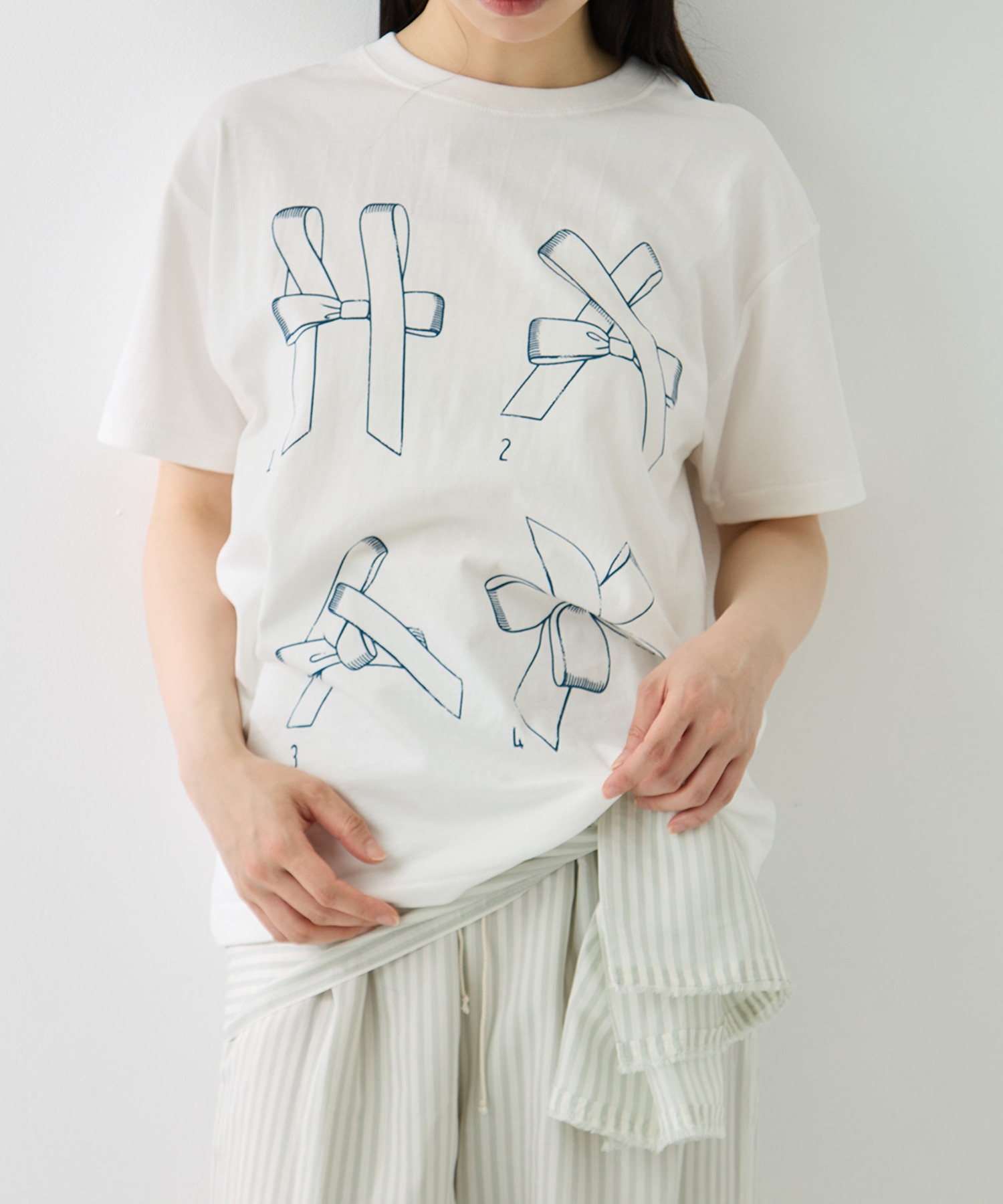 Printed Making a bow with Ribbon Tee RhodolirioN