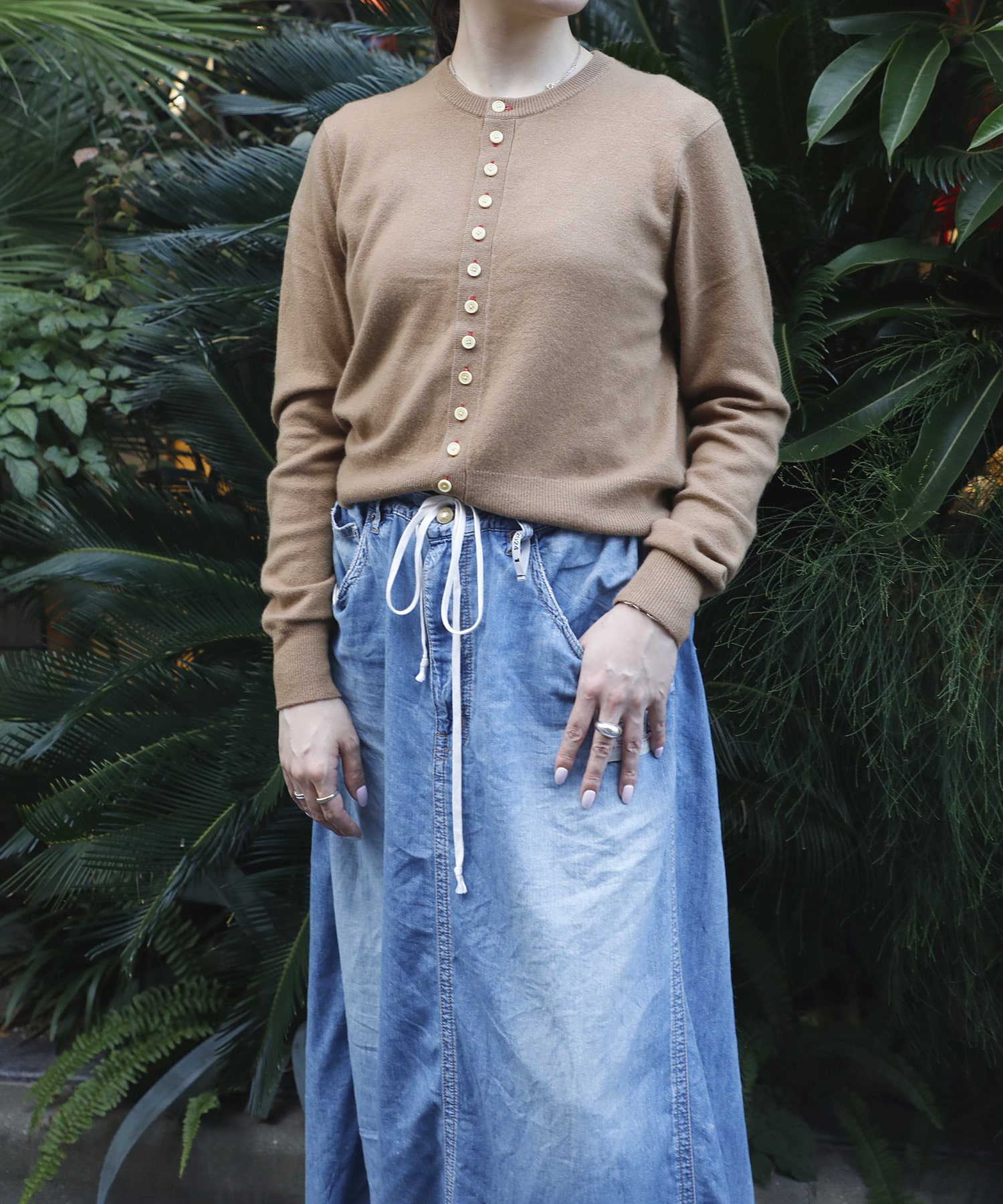 Tight Fit Cardigan INSCRIRE