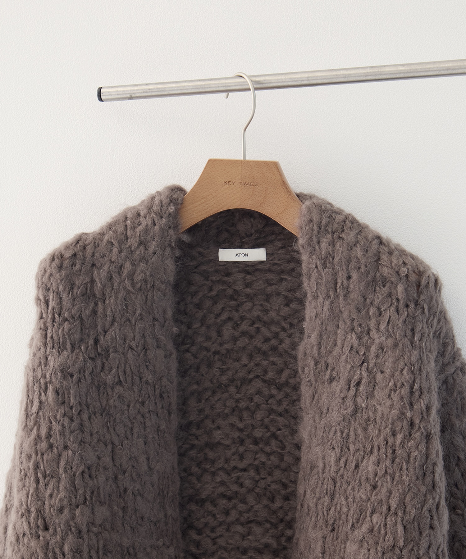 HAND KNIT CARDIGAN ATON