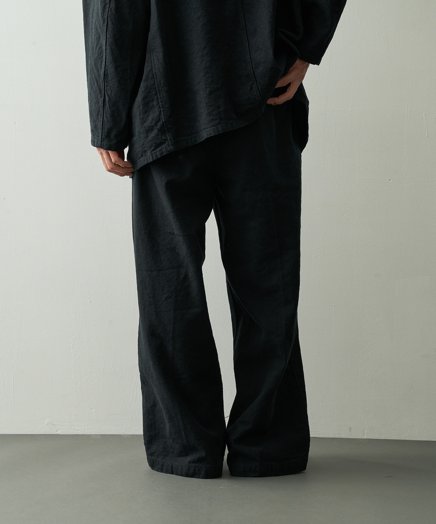C/Li Canvas 2 Tuck Trousers COOTIE PRODUCTIONS