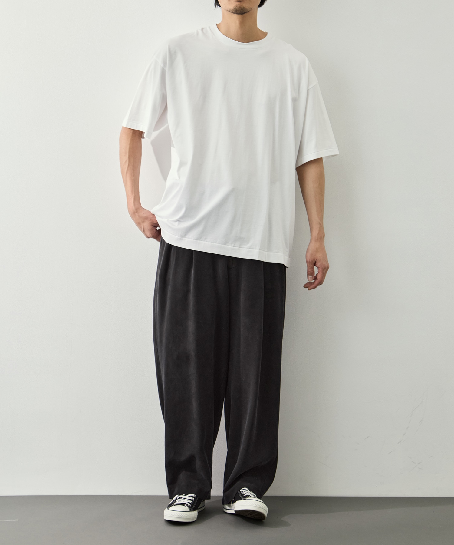 別注tencel wide slacls concause