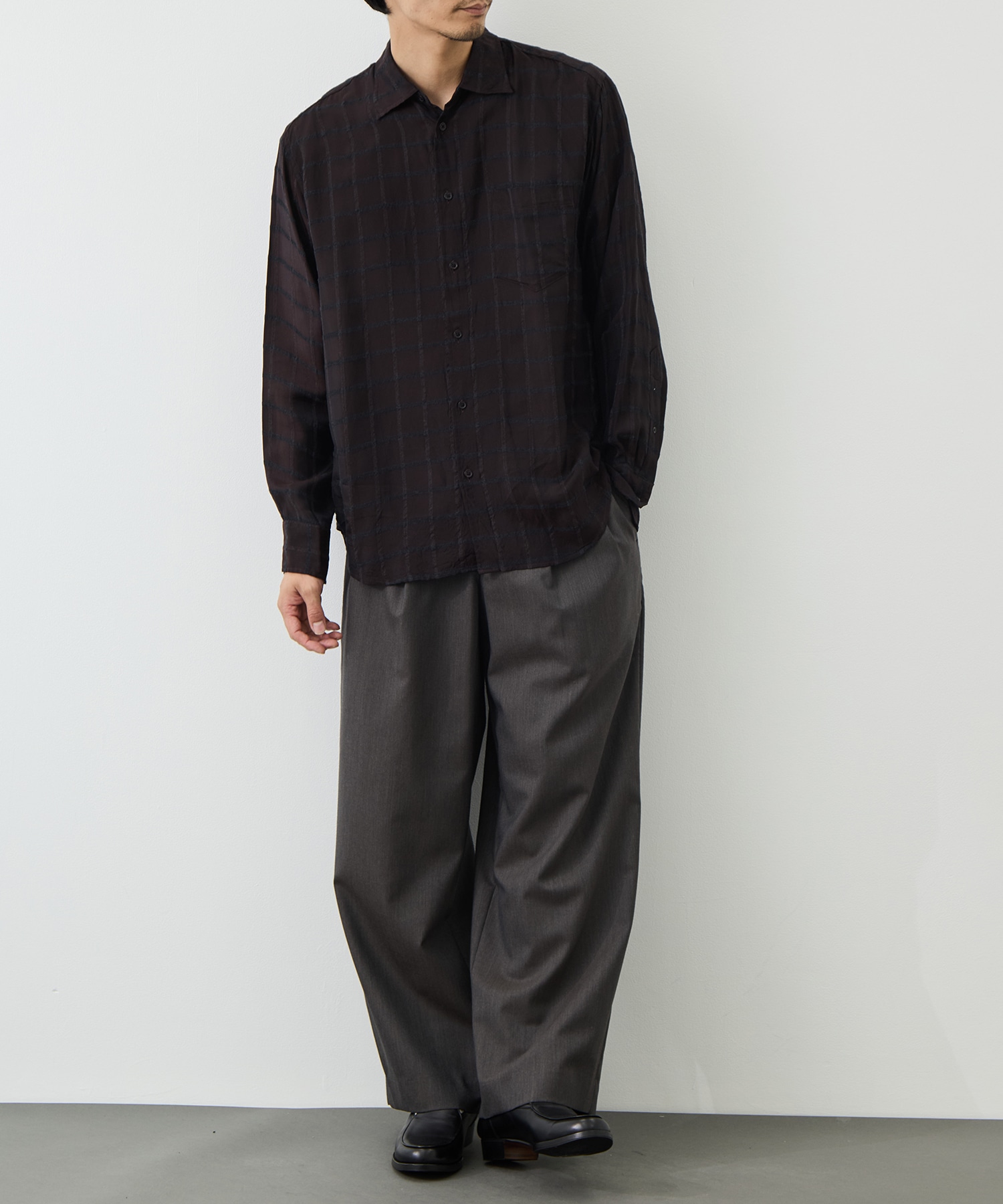 SEMI SPREAD COLLAR SHIRT marka