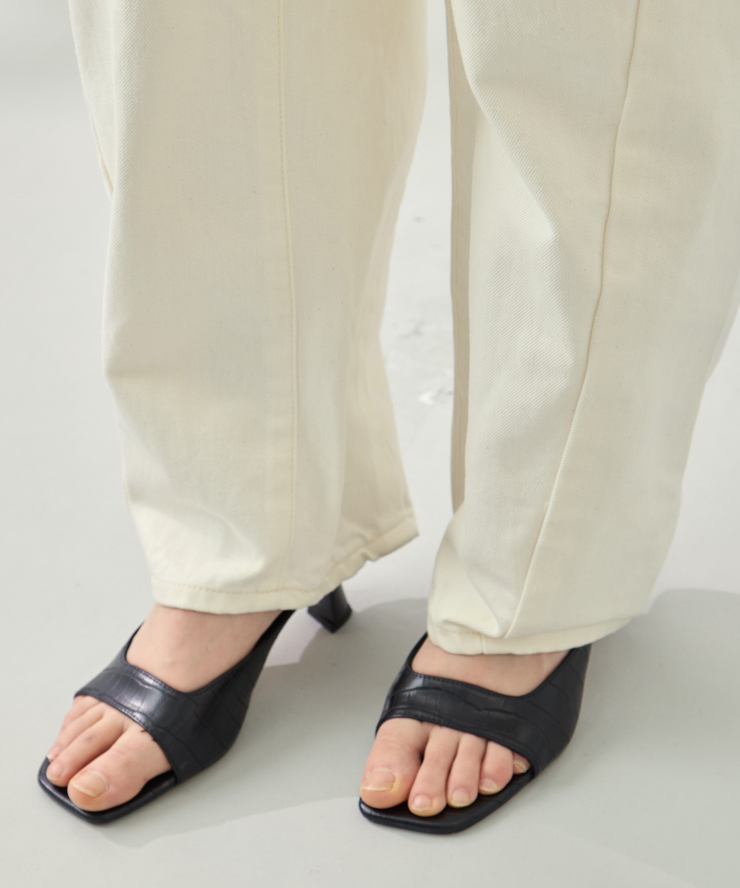 ナチュラルスラブバレルレッグデニム KEY TIMEZ