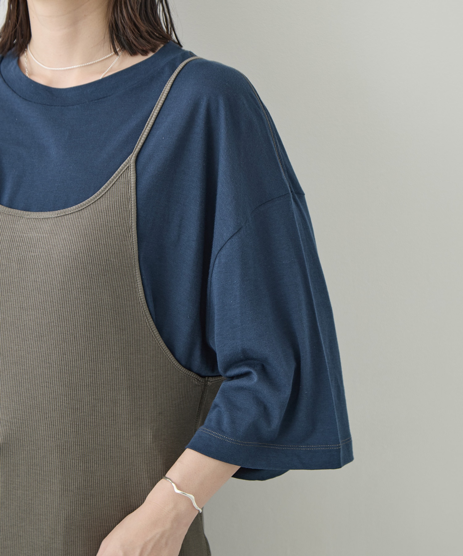 Camisole Top & Loose-fitting Tee - Unit Tops RhodolirioN