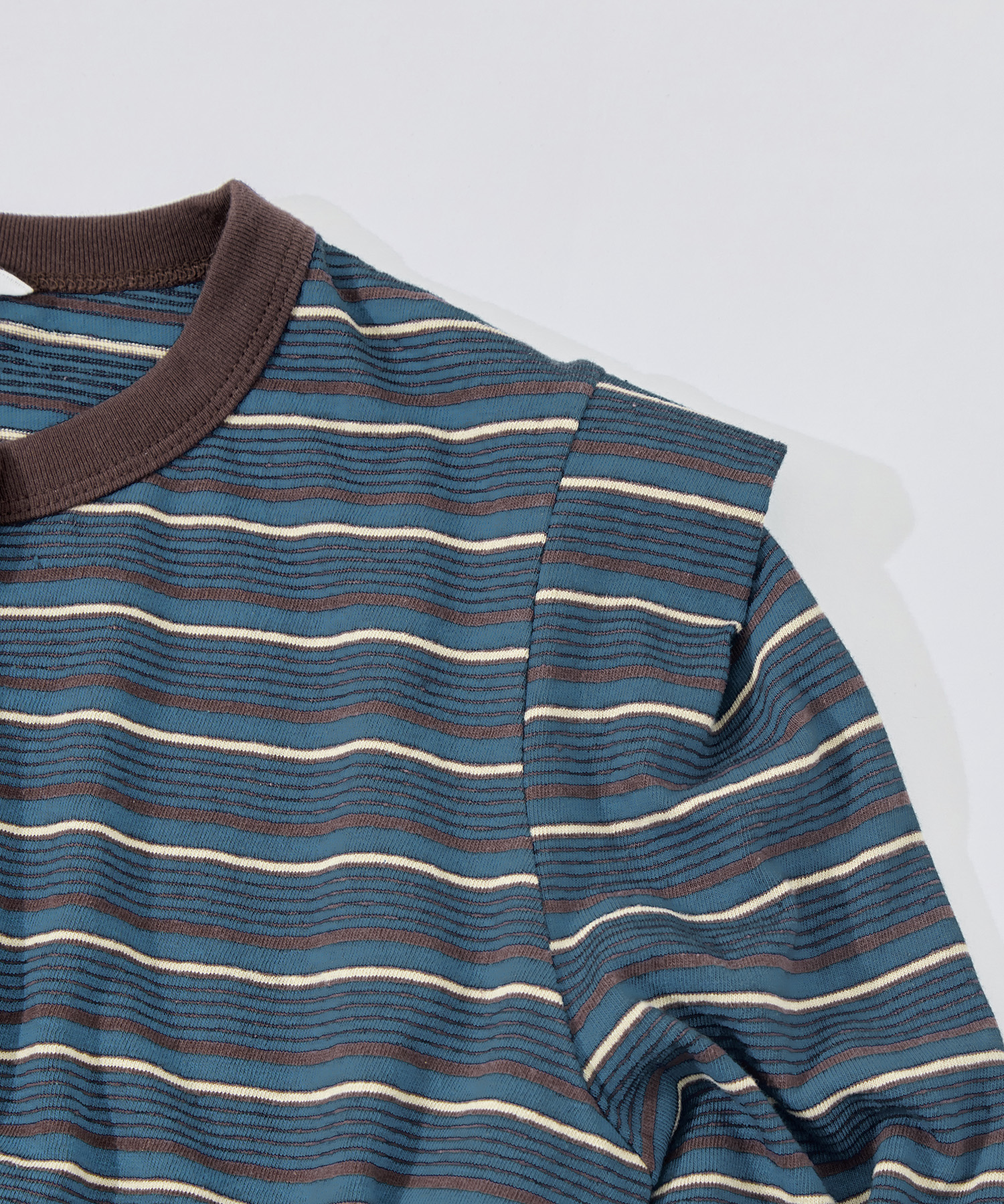 Multi-Border Tucked Shoulder Cardigan PHEENY