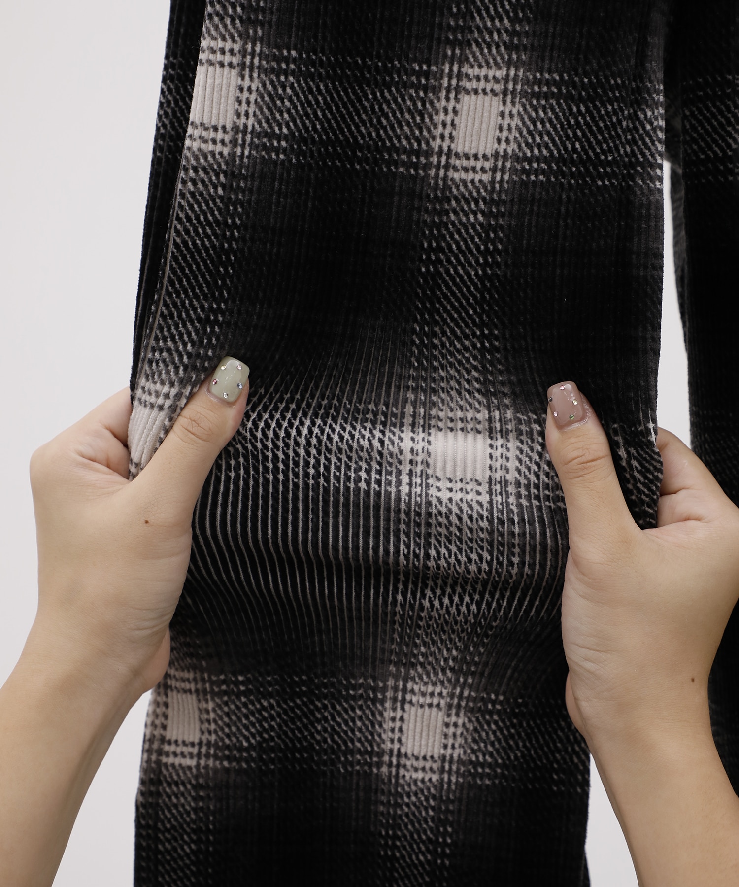 Ombre Check Stretch Corduroy Wide Pants PHEENY