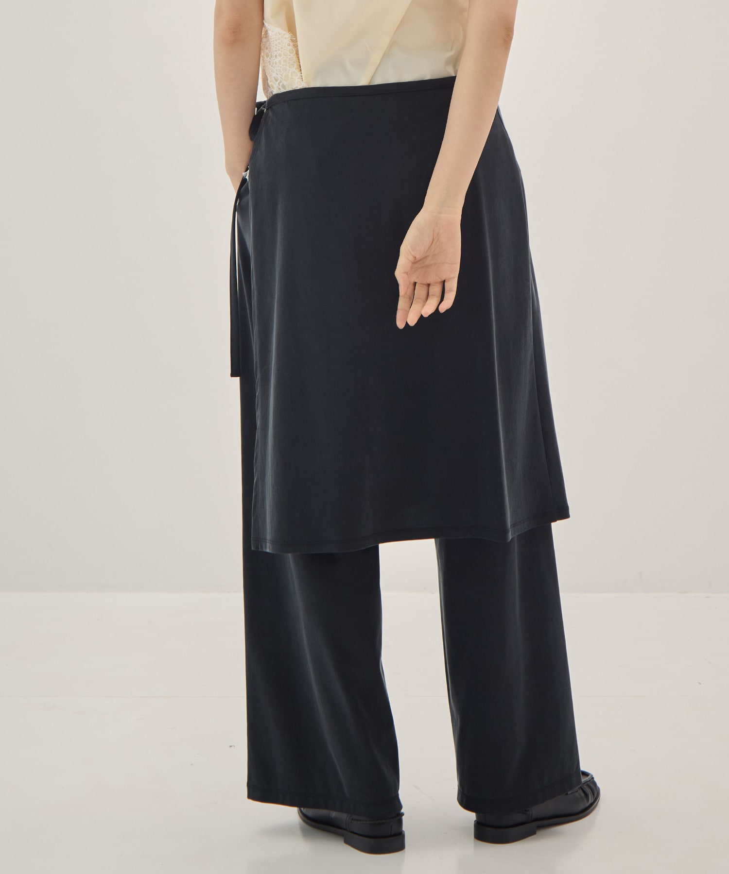 Peach Saten Layered Apron Pants PHEENY