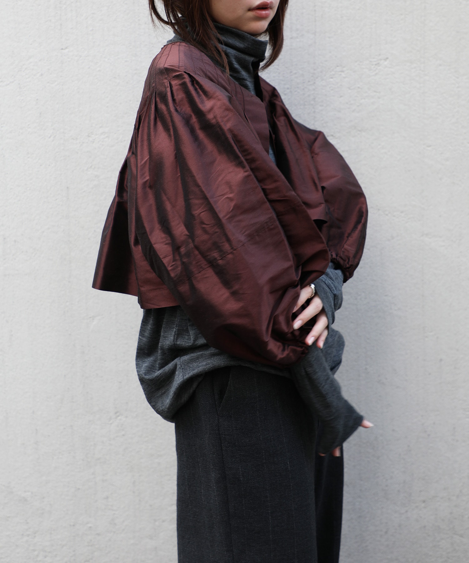 SILK DUPION CROPPED JK TOURNON.
