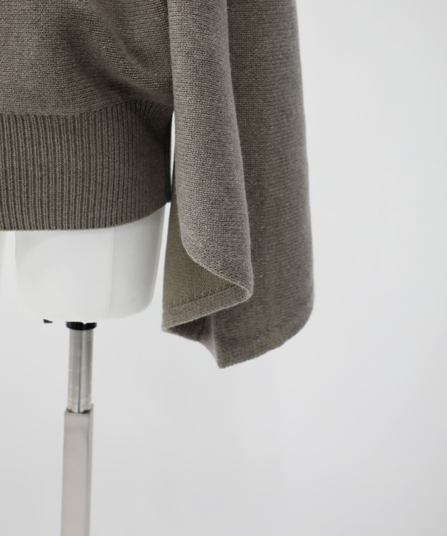 Cashmere Brend Knit IIROT
