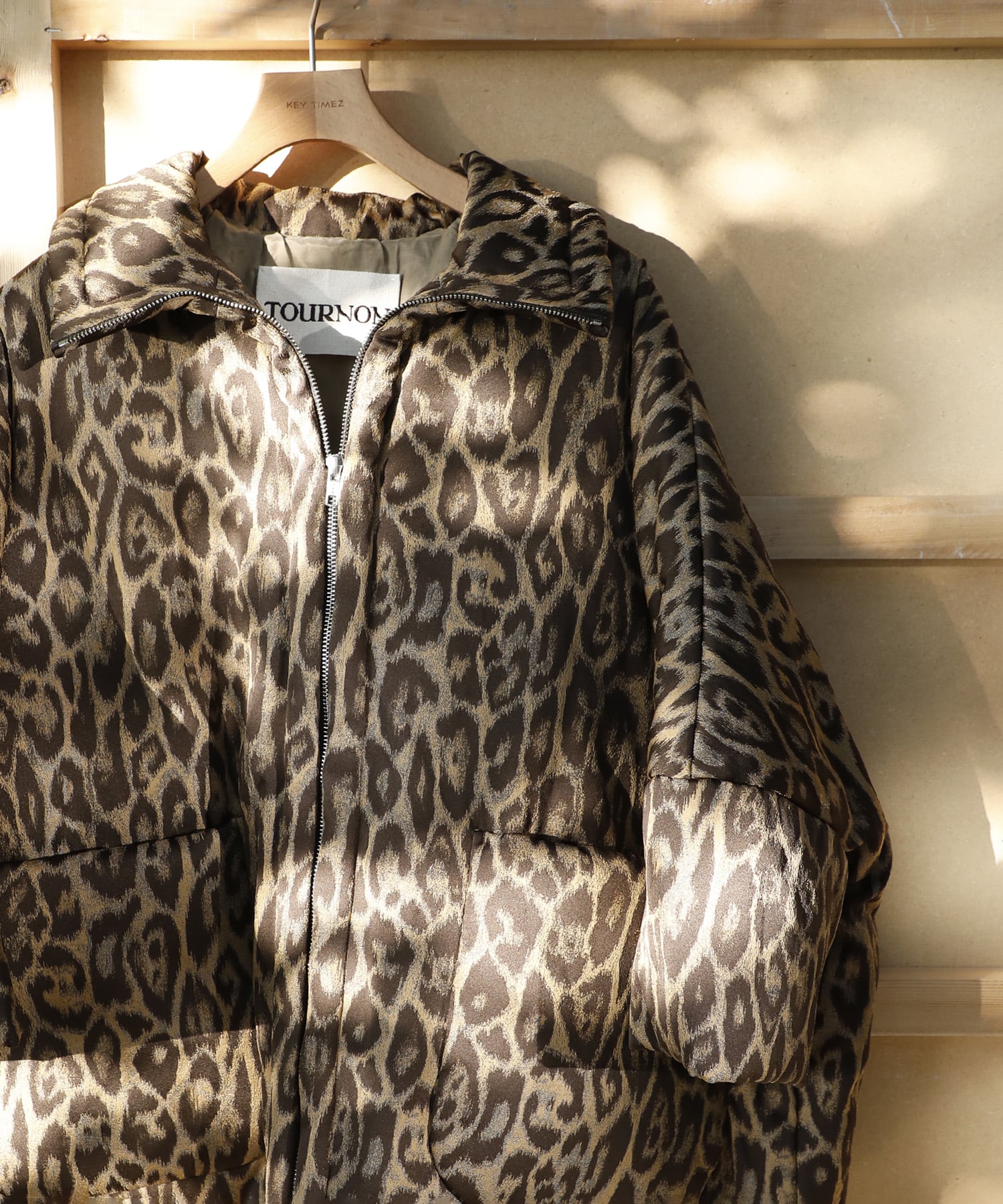 JACQUARD LEOPARD BATTING CT TOURNON.
