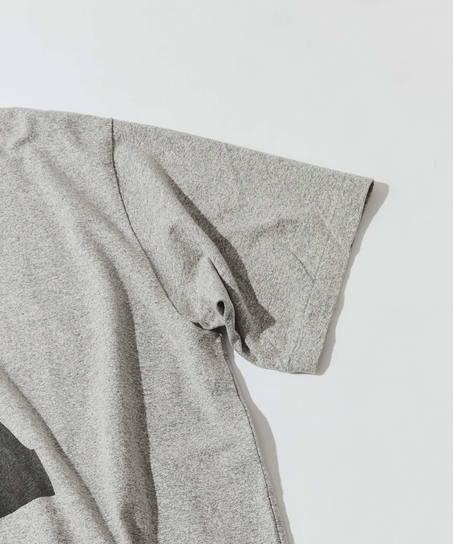 b-ROOTSTOCK 88/12 Print Tee WIDE blurhmsROOTSTOCK