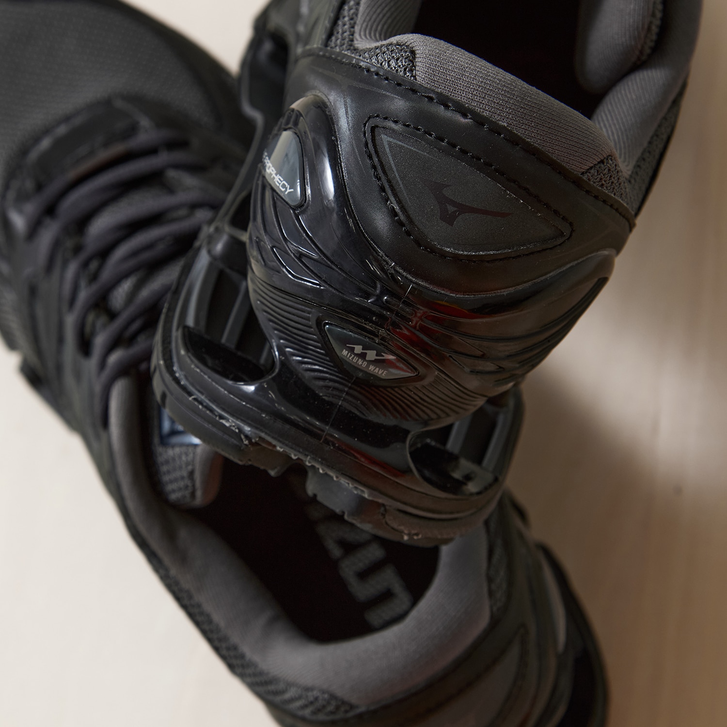 WAVE PROPHECY LS MIZUNO