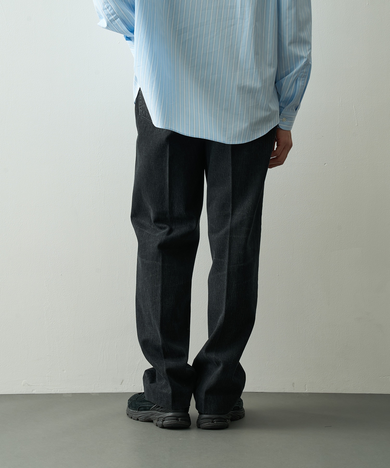 THE JEAN TROUSERS TANAKA