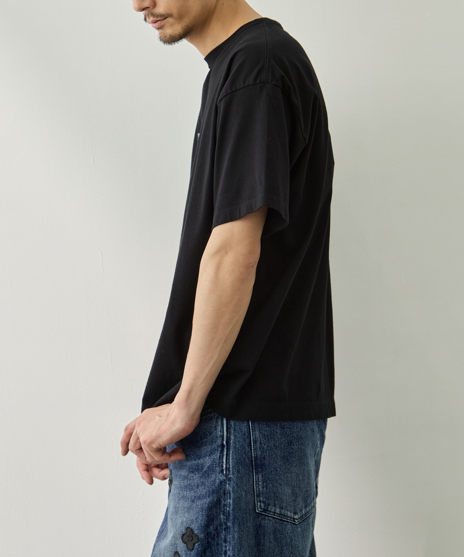 Abstract Embroited T-shirt YOKE