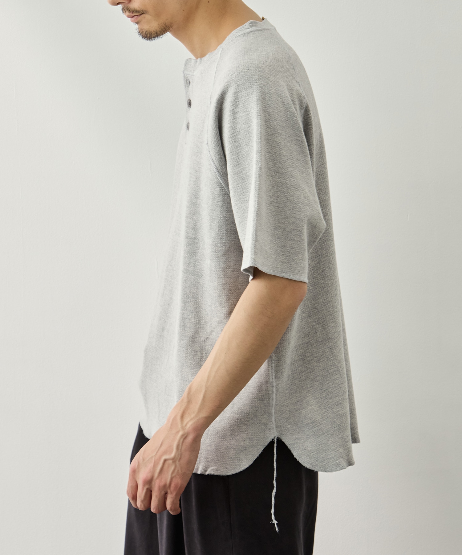 WタックラグランヘンリーネックT REMI RELIEF